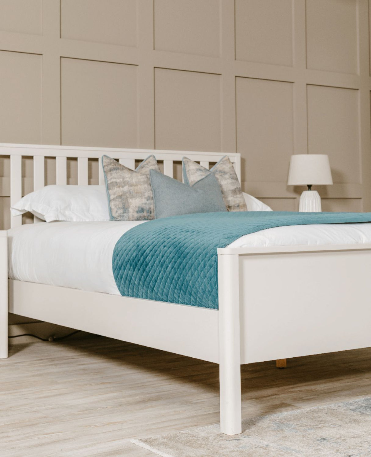 Freya 5' Low Footboard Bed Natural