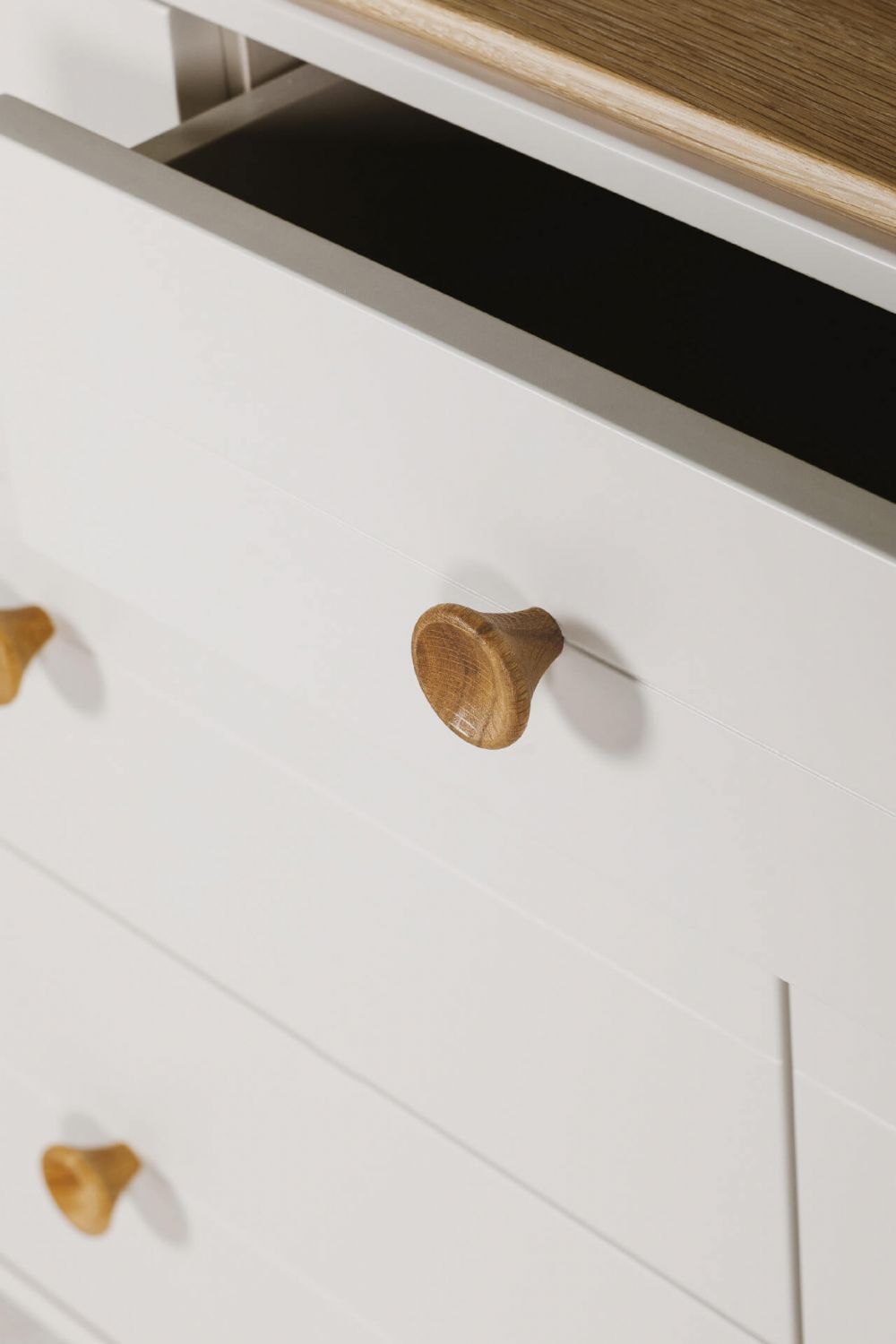 Taupe Oak Wide Chest of 7 Drawers